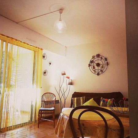 Charmant Studio Cassis Luaran gambar