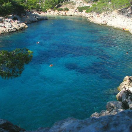 Charmant Studio Cassis Luaran gambar