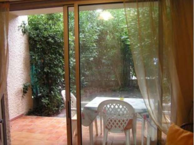 Charmant Studio Cassis Luaran gambar