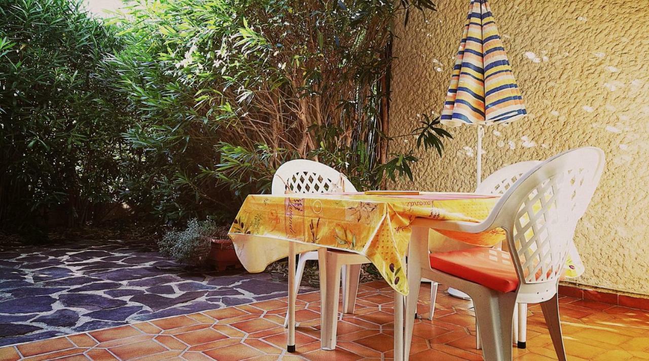 Charmant Studio Cassis Luaran gambar