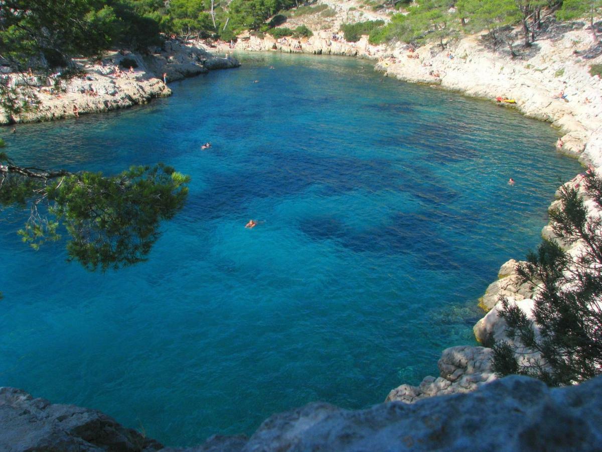Charmant Studio Cassis Luaran gambar